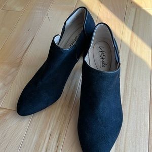 Black suede boots. NWOT. Size 9.5 medium